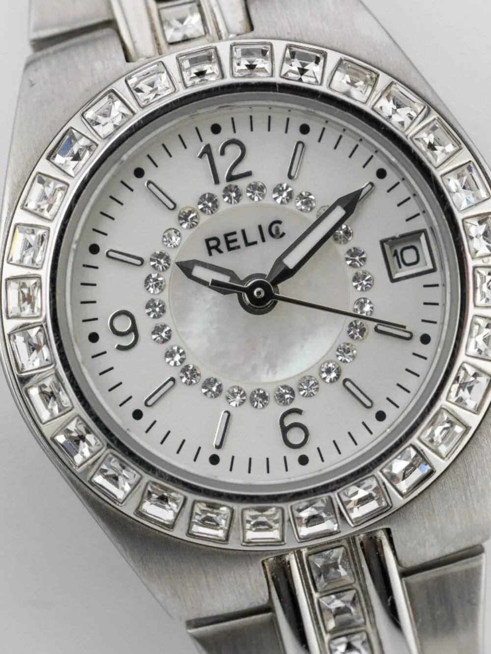 RELIC ZR11788 Crystal MOP Dial Quartz Analog Women's Watch New Battery